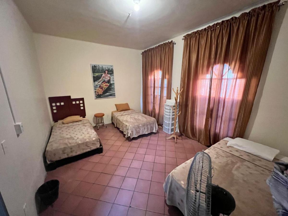 גואדלחארה Hostal Santuario De Las Libelulas מראה חיצוני תמונה