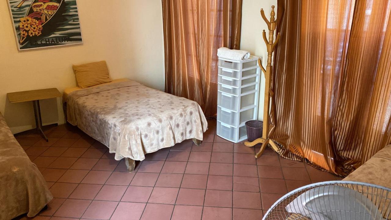גואדלחארה Hostal Santuario De Las Libelulas מראה חיצוני תמונה