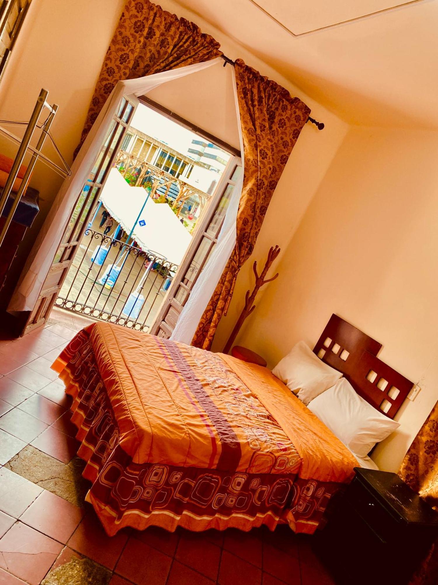 גואדלחארה Hostal Santuario De Las Libelulas מראה חיצוני תמונה